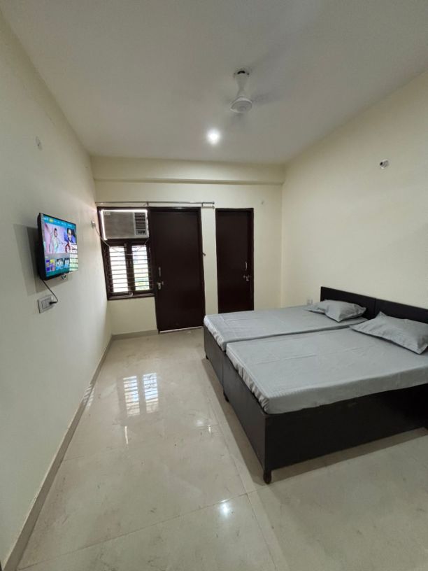 1RK Furnished Builder Floor