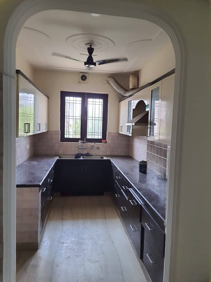 3BHK Semi Furnished Apartment